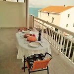 アパート Seaview Nikola ロクヴァ・ロゴズニツァ