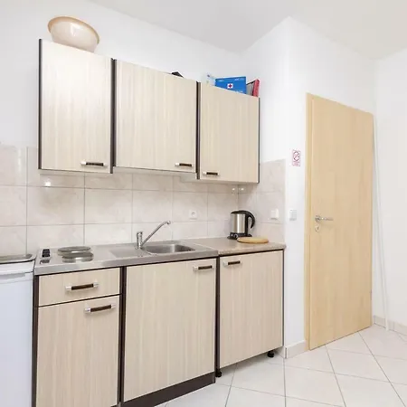 דירה Seaview Nikola לוקבה