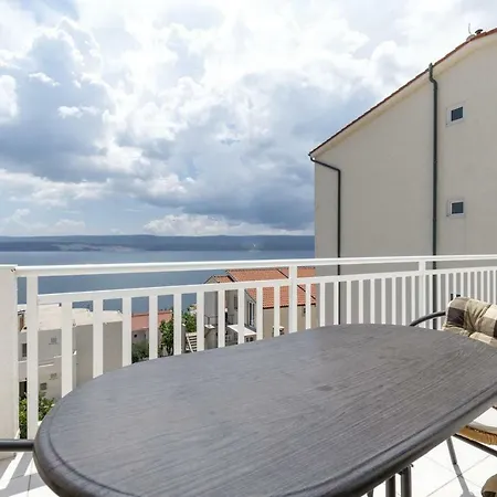 Seaview Nikola